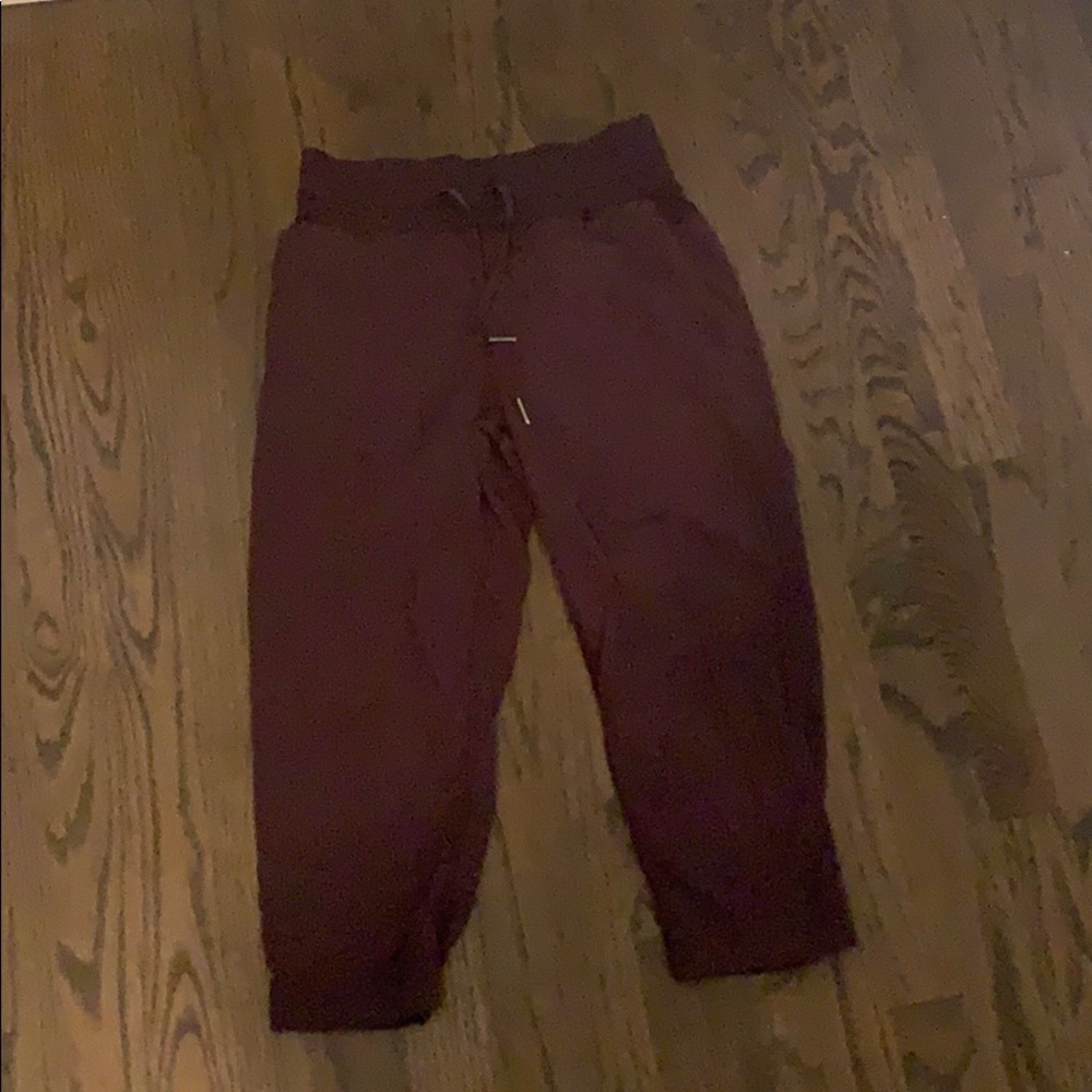 Lululemon studio capri